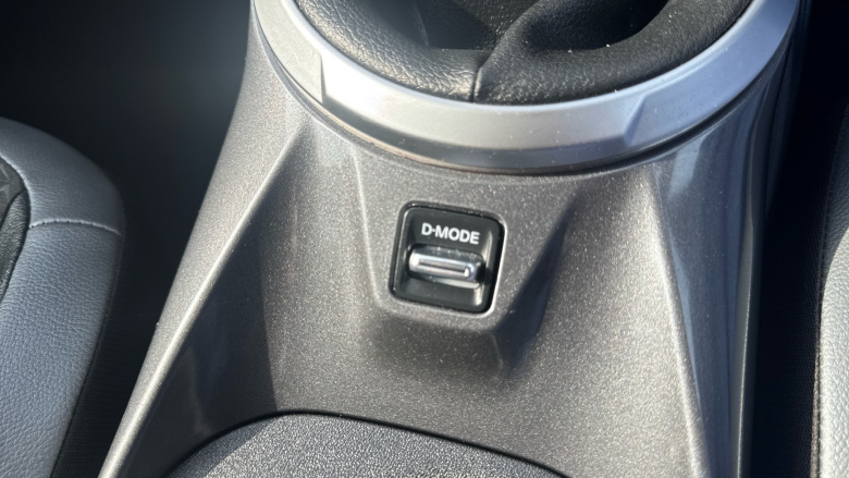 Nissan Juke 1.0 DiG-T 114 N-Connecta 5dr Petrol Hatchback